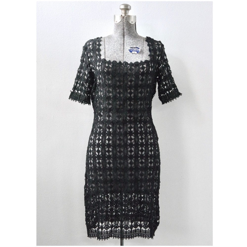 NWT Max Studio Black Short Sleeve Crochet Lace Dress Size Small